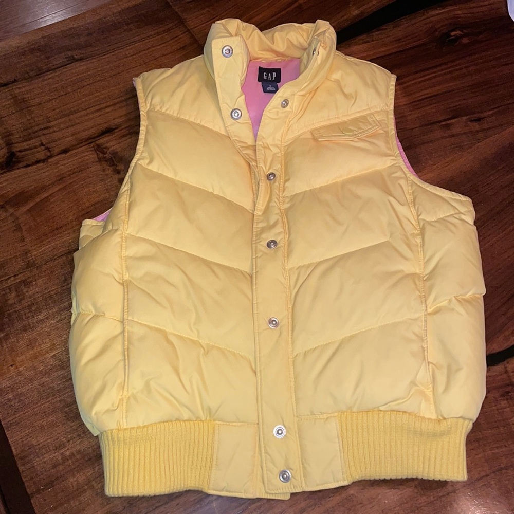 Gap Yellow Puffy Vest Size Medium